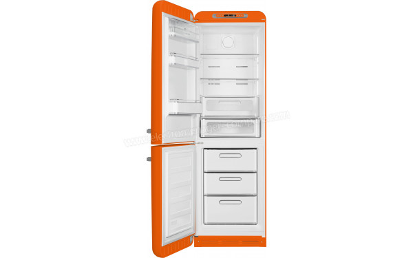 SMEG FAB32LOR5 - Vue de l'int&eacute;rieur