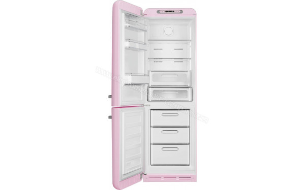 SMEG FAB32LPK5 - Vue de l'int&eacute;rieur