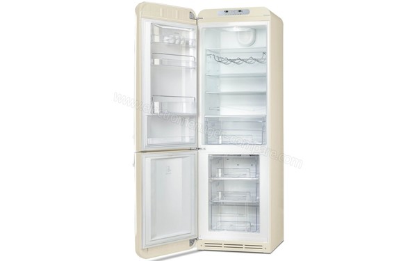 SMEG FAB32LPN1 - Vue de l'int&eacute;rieur