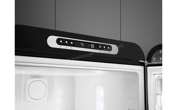 SMEG FAB32RBL5 - Panneau de commandes