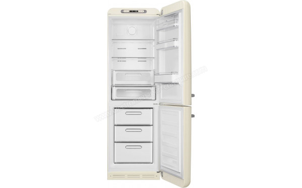 SMEG FAB32RCR5 - Vue de l'int&eacute;rieur