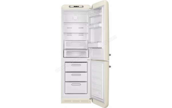 SMEG FAB32RCR6 - Vue de l'int&eacute;rieur