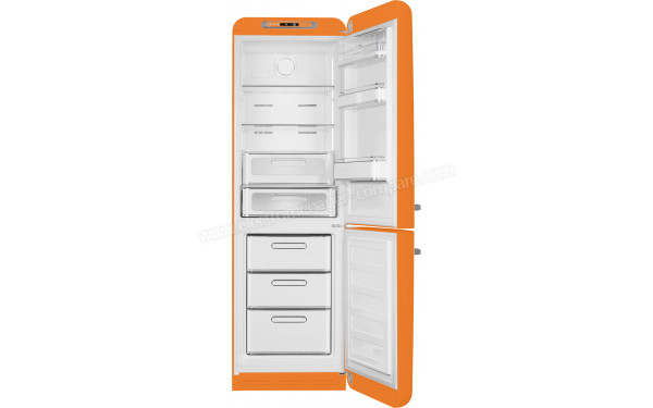 SMEG FAB32ROR5 - Vue de l'int&eacute;rieur