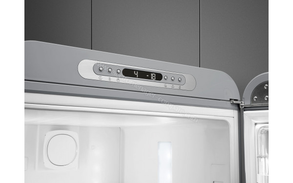 SMEG FAB32RSV5 - Panneau de commandes