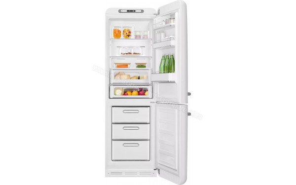 SMEG FAB32RWHM6 - Vue de l'int&eacute;rieur