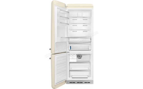 SMEG FAB38LCR6 - Vue de l'int&eacute;rieur