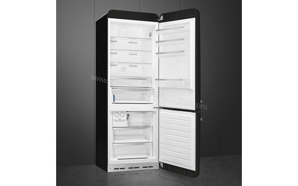 SMEG FAB38RBL - Mise en situation vue 3/4 gauche portes ouvertes