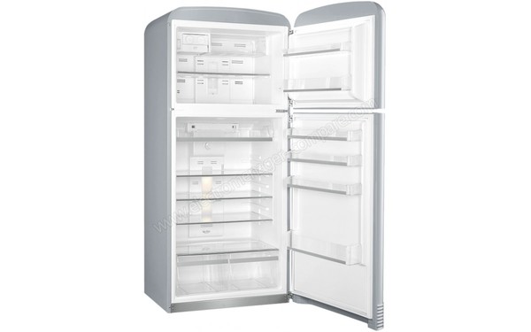 SMEG FAB50RSV - Vue 3/4 gauche de l'int&eacute;rieur