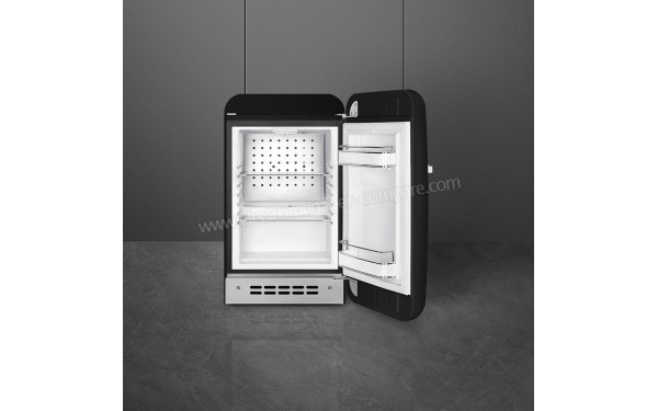 SMEG FAB5RBL5 - Vue de l'int&eacute;rieur