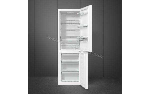 SMEG FC18WDNE - Vue de l'int&eacute;rieur