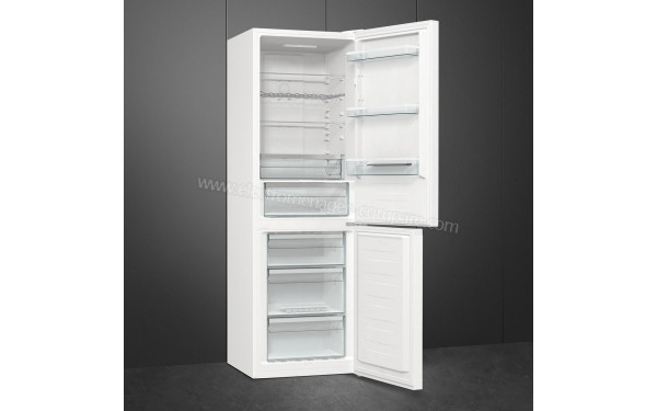 SMEG FC18WDNE - Vue de l'int&eacute;rieur