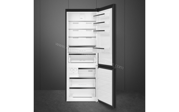 SMEG FC48BGND - Vue de l'int&eacute;rieur