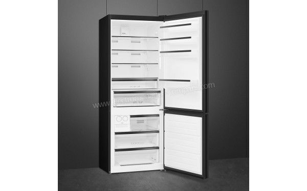 SMEG FC48BGND - Vue de l'int&eacute;rieur