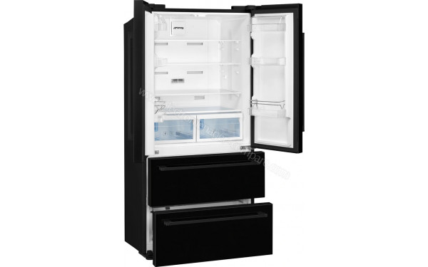 SMEG FQ55FNDE - Vue de l'int&eacute;rieur partie r&eacute;frig&eacute;rateur