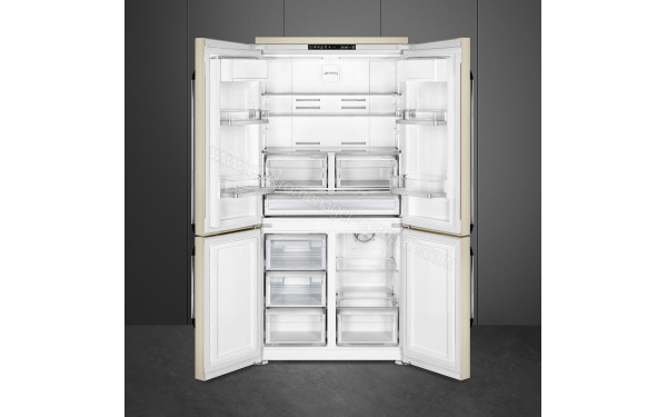 SMEG FQ960P6 - Vue de l'int&eacute;rieur