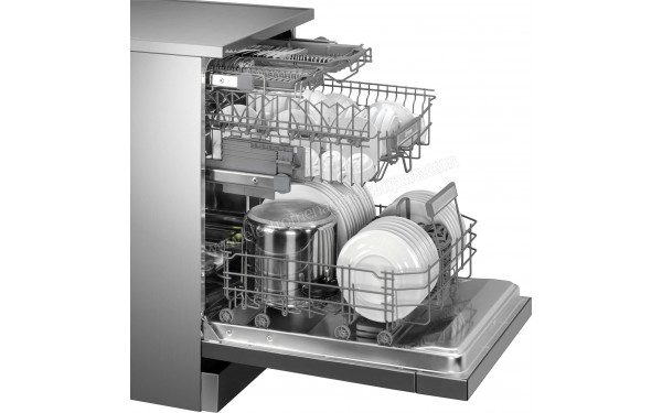 SMEG LVS3222BIN - Vue de l'int&eacute;rieur 3/4 gauche