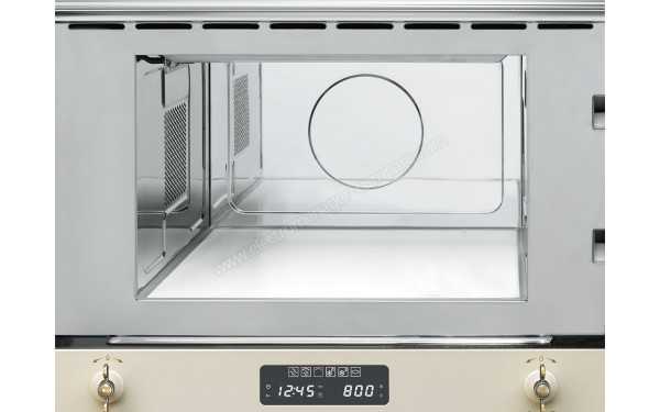 SMEG MP822PO - Vue de l'int&eacute;rieur