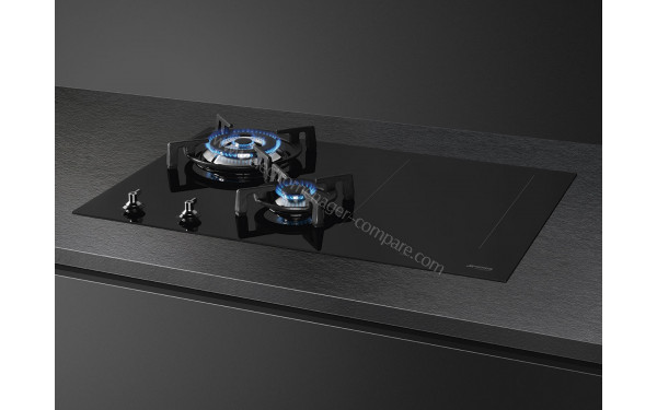 SMEG PM3743D - Vue 3/4 droite