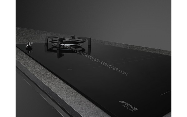 SMEG PM3953D - Vue 3/4 droite