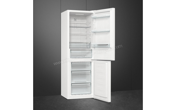 SMEG RC18WDNE - Vue de l'int&eacute;rieur