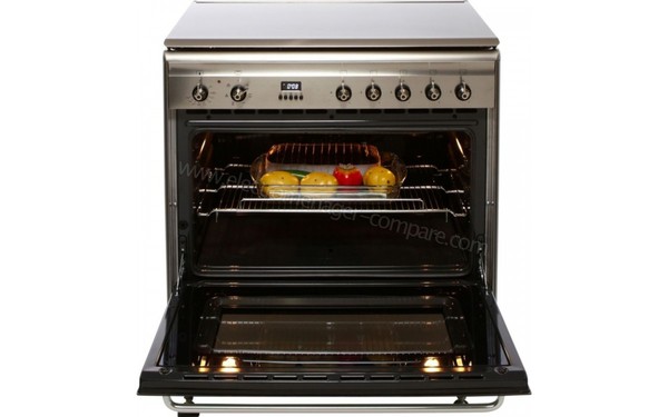 SMEG SCB80MFX5 - Vue de face, porte ouverte (cr&eacute;dit : Boulanger)