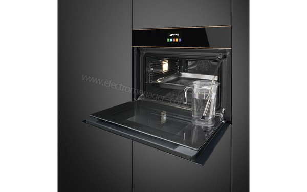 SMEG SF4604VCNR1 - Vue de l'int&eacute;rieur