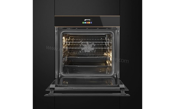 SMEG SFP6604PNRE - Vue de l'int&eacute;rieur