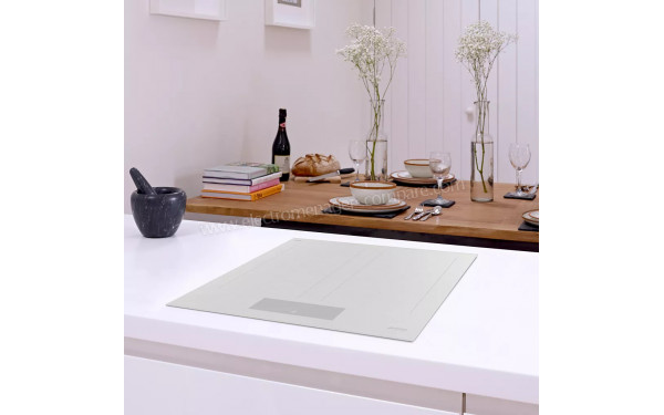 SMEG SIM3644MWH - Mise en situation