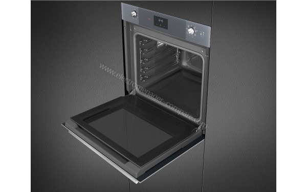 SMEG SO6100S2S - Vue de l'int&eacute;rieur 3/4 droite