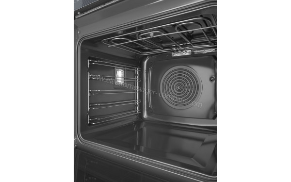SMEG SO6100S2S - Vue de l'int&eacute;rieur