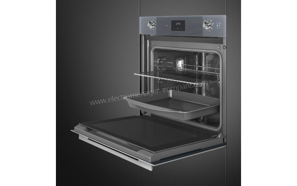 SMEG SO6100S2S - Vue de l'int&eacute;rieur 3/4 droite