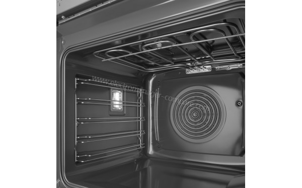 SMEG SO6300S2X - Vue de l'int&eacute;rieur