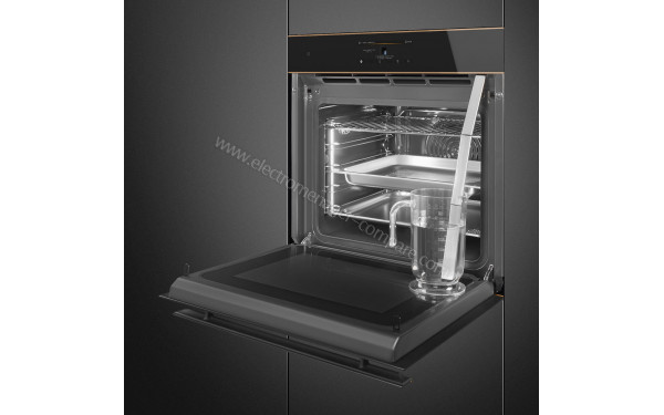 SMEG SO6606APNR - Mise en situation