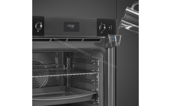 SMEG SOP6101S2B3 - Chargement du r&eacute;servoir