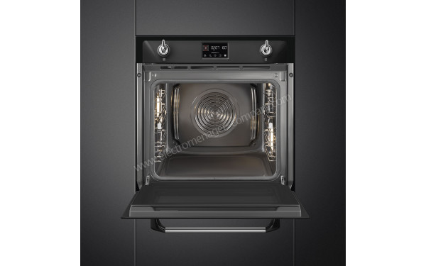 SMEG SOP6902S2PN - Vue de l'int&eacute;rieur