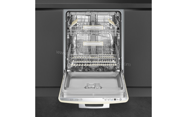 SMEG ST2FABCR2 - Vue de l'int&eacute;rieur
