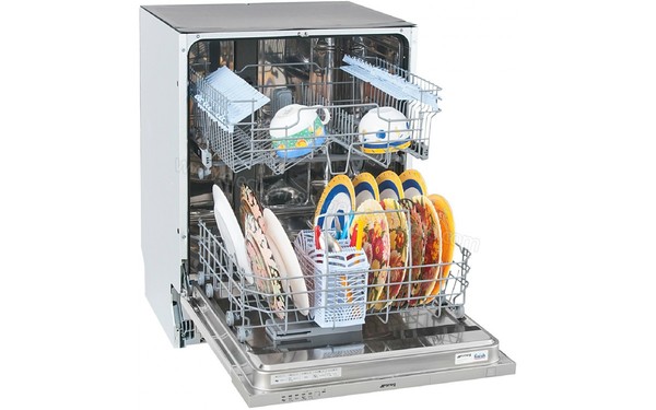 SMEG ST321 - Vue de l'int&eacute;rieur 1 (cr&eacute;dit : Darty)