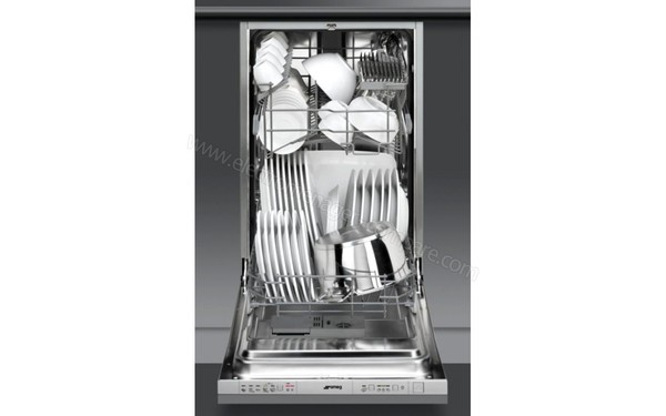 SMEG STA4502 - Vue de l'int&eacute;rieur (cr&eacute;dit : Boulanger)