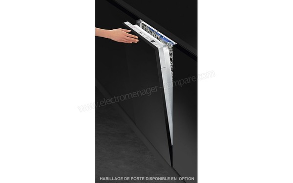 SMEG STA7233L - Vue 3/4 droite porte ouverte