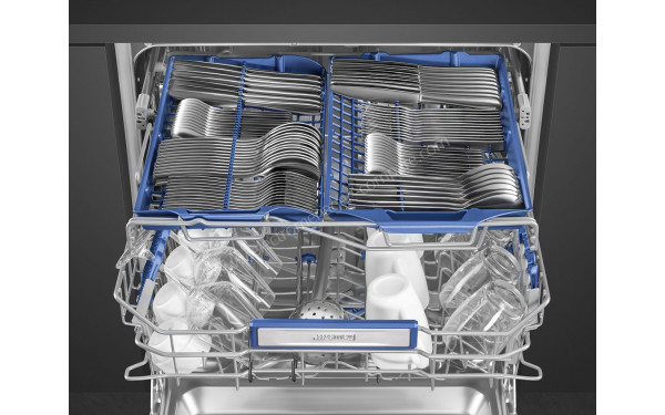 SMEG STL323BQLH - Vue de l'int&eacute;rieur