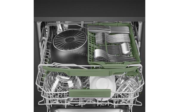 SMEG STL5322A4LFR - Vue du tiroir sup&eacute;rieur