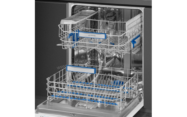 SMEG STL62324LFR1 - Vue de l'int&eacute;rieur 3/4 droite