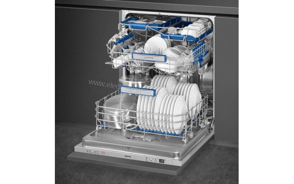 SMEG STL62335LFR - Vue de l'int&eacute;rieur 3/4 droite