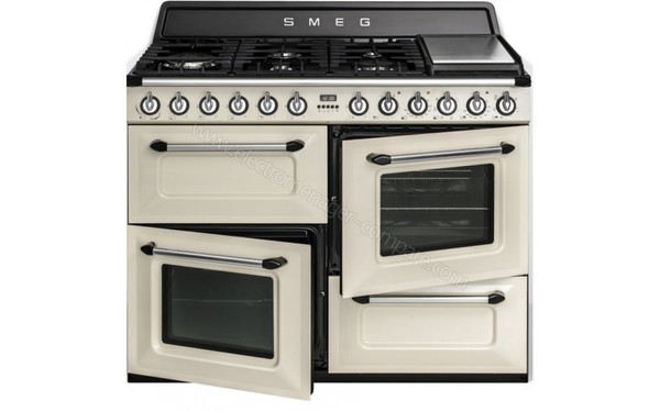 SMEG TR4110P1 - Vue de face, portes ouvertes (cr&eacute;dit : Boulanger)