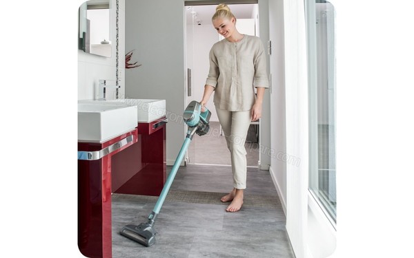 THOMAS Quick Stick Tempo - En utiiliation avec la brosse motor&eacute;si&eacute;e (mode balai)