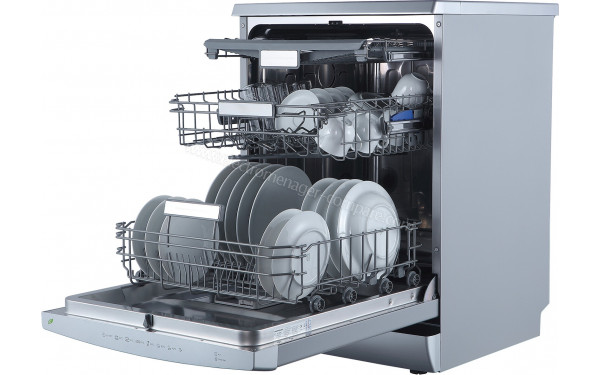 THOMSON TDW6045SL - Vue de l'int&eacute;rieur