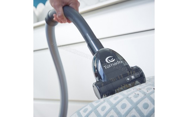 TORNADO TOEG44PBM - Mini Turbo brosse (cr&eacute;dit : Darty)