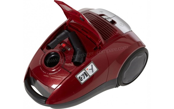 TORNADO TOEQ20+ - Accessoires embarqu&eacute;s (cr&eacute;dit : Boulanger)