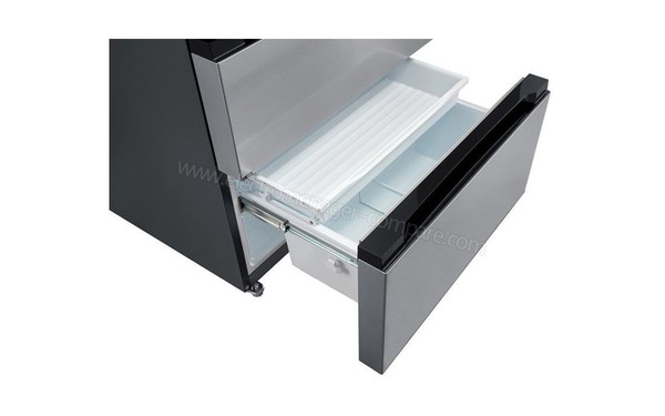 VALBERG 4D 500 A++ X625C - Vue du tiroir du cong&eacute;lateur inf&eacute;rieur