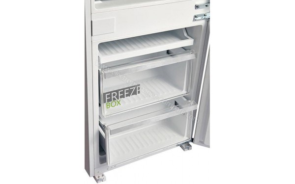 VALBERG BI CNF 241 A+ W625C - Vue de la partie cong&eacute;lateur